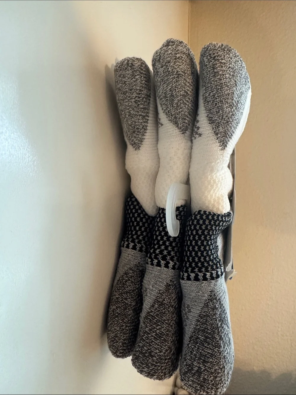 Columbia Men’s Athletic Crew Socks – Sz 6-12 Gray & White 6-Pack